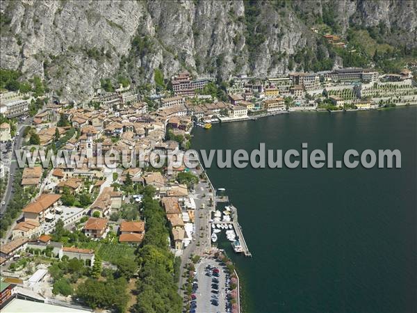 Photo aérienne de Limone sul Garda