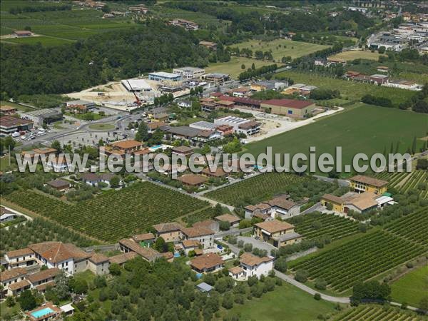 Photo aérienne de Puegnago sul Garda