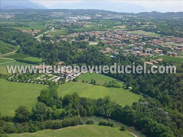 Photo aérienne de Calvagese della Riviera