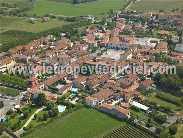 Photo aérienne de Paderno Franciacorta