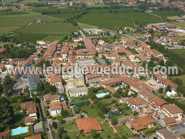 Photo aérienne de Paderno Franciacorta