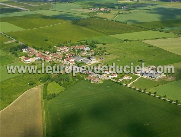 Photo aérienne de Dampvitoux