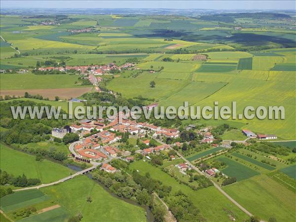 Photo aérienne de Aulnois-sur-Seille