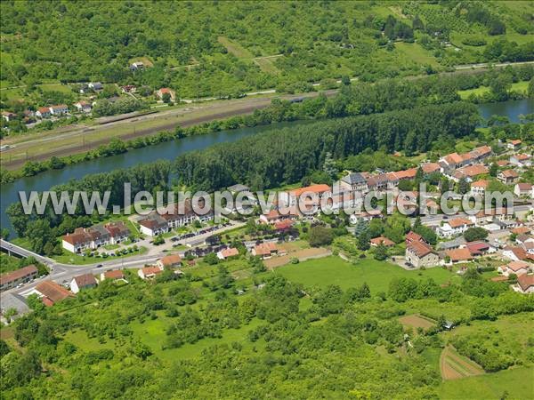 Photo aérienne de Corny-sur-Moselle