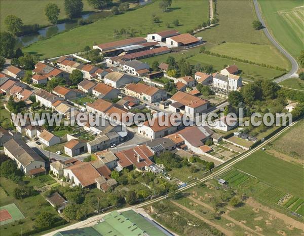 Photo aérienne de Champougny