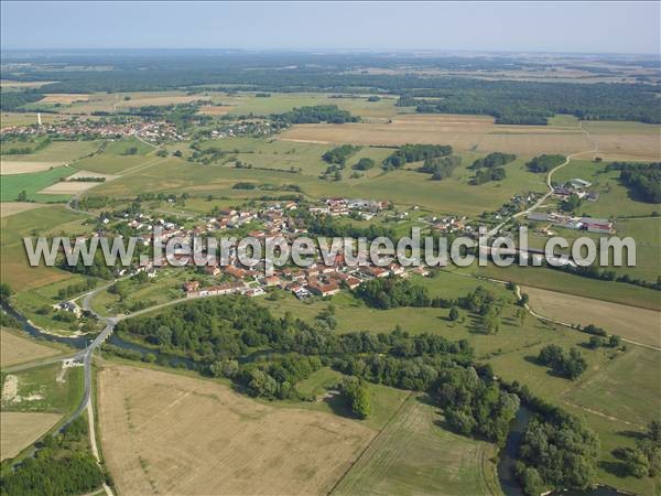 Photo aérienne de Neuville-sur-Ornain