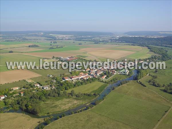 Photo aérienne de Ourches-sur-Meuse