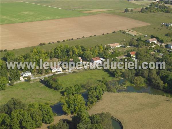 Photo aérienne de Ourches-sur-Meuse