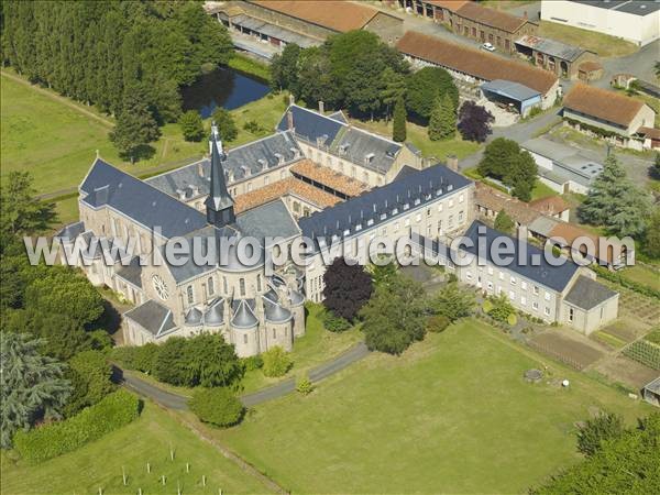 Photo aérienne de Bgrolles-en-Mauges