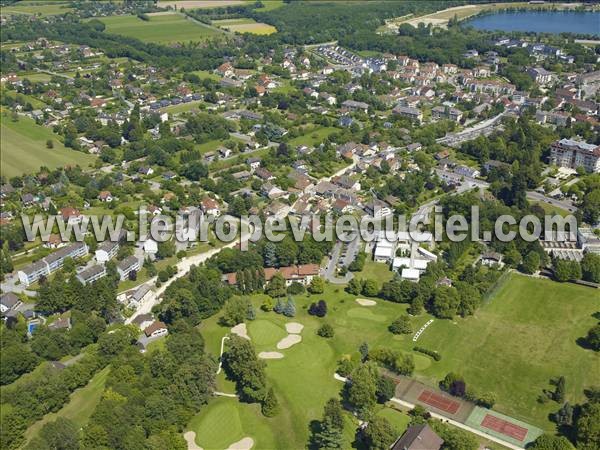 Photo aérienne de Divonne-les-Bains