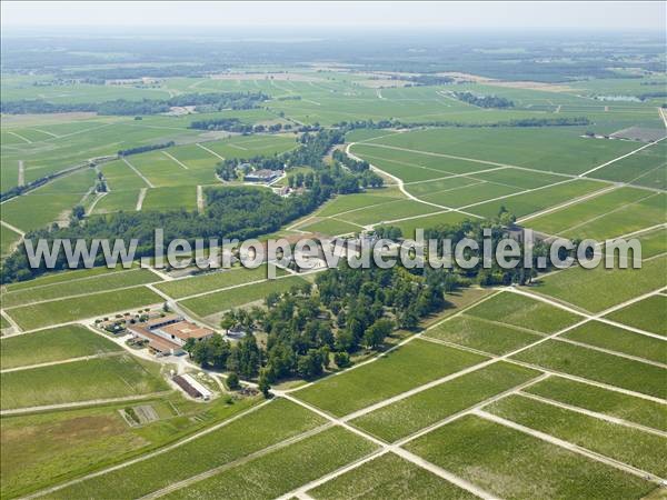 Photo aérienne de Saint-Julien-Beychevelle