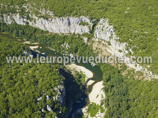 Photo aérienne de Berrias-et-Casteljau