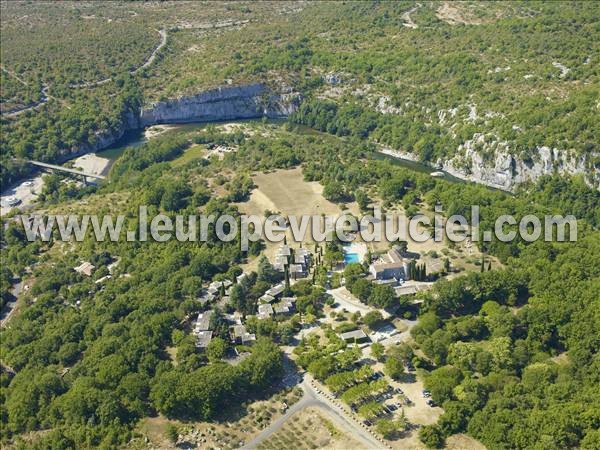 Photo aérienne de Berrias-et-Casteljau