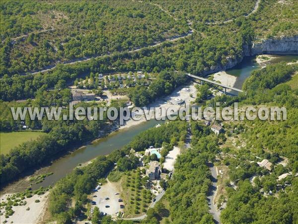 Photo aérienne de Berrias-et-Casteljau
