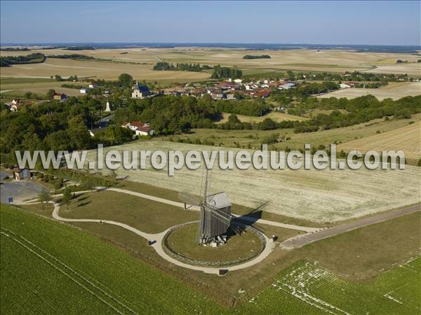 Photo aérienne de Valmy