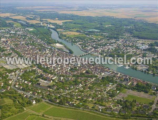 Photo aérienne de Joigny