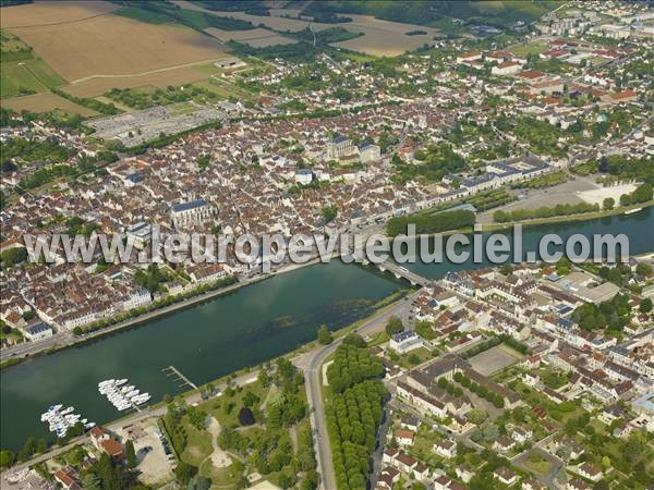 Photo aérienne de Joigny