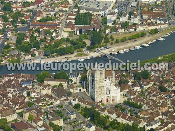 Photo aérienne de Auxerre