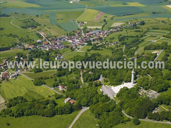 Photo aérienne de Montfaucon-d'Argonne