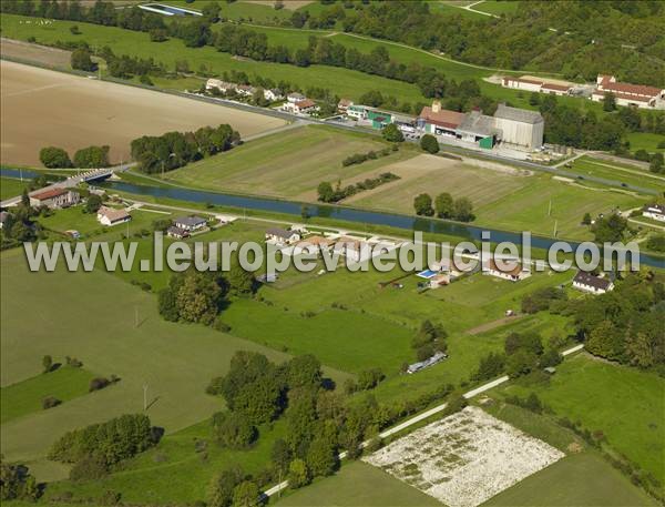 Photo aérienne de Longeaux