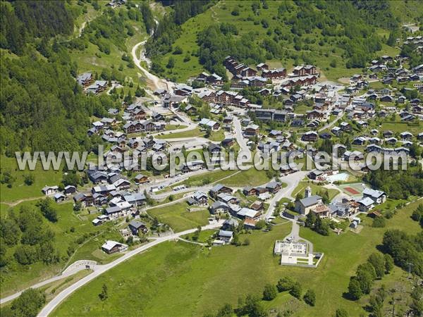 Photo aérienne de Champagny-en-Vanoise