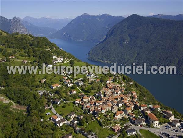 Photo aérienne de Lugano