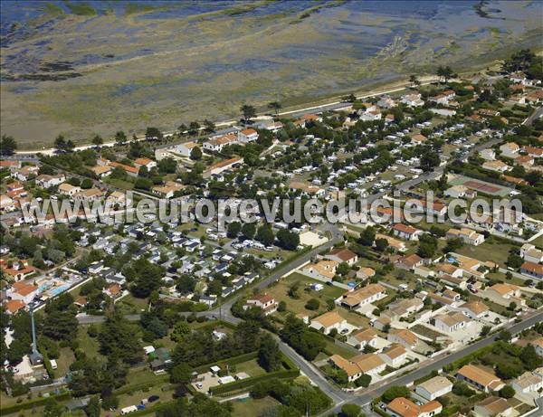 Photo aérienne de La Bre-les-Bains