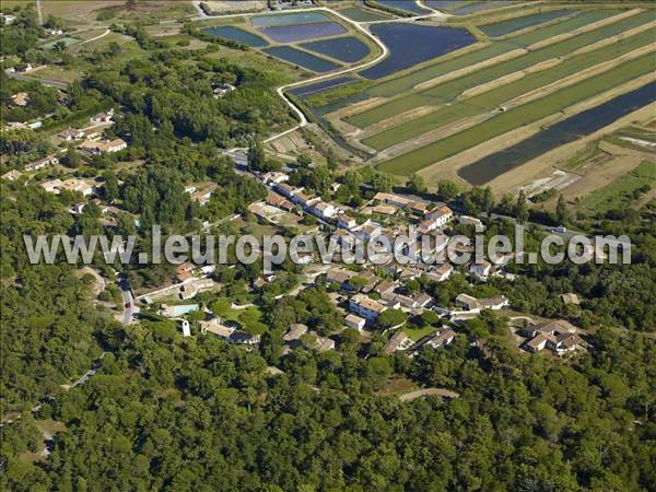 Photo aérienne de Les Portes-en-R