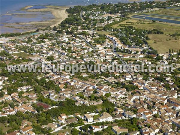 Photo aérienne de Les Portes-en-R