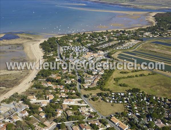 Photo aérienne de Les Portes-en-R