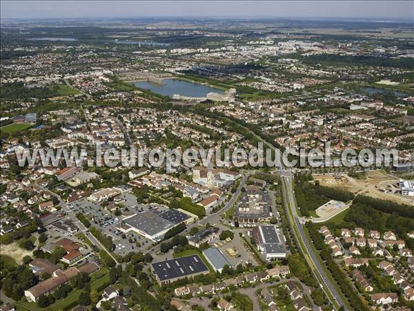 Photo aérienne de Voisins-le-Bretonneux