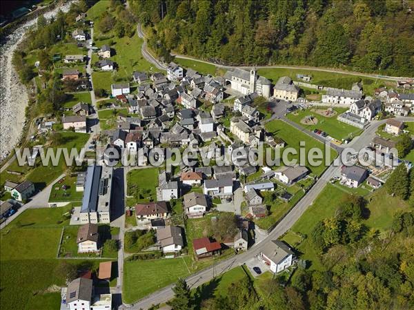 Photo aérienne de Brione (Verzasca)