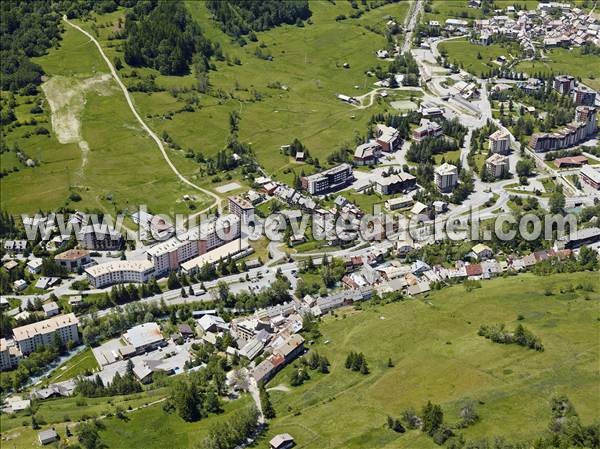 Photo aérienne de La Salle les Alpes