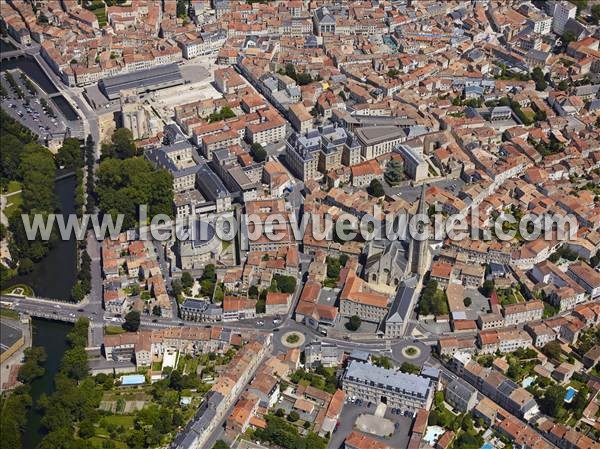 Photo aérienne de Niort