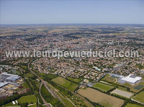 Photo aérienne de Niort