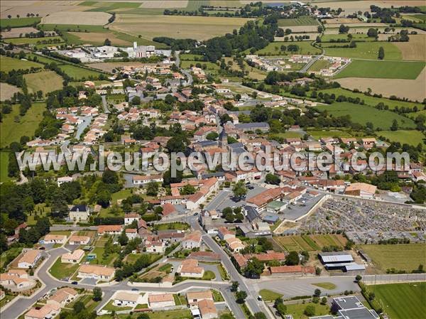 Photo aérienne de Saint-Hilaire-des-Loges