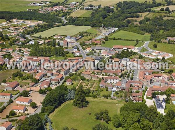 Photo aérienne de Bazoges-en-Pareds