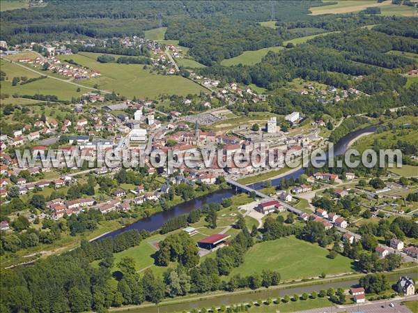 Photo aérienne de Châtel-sur-Moselle