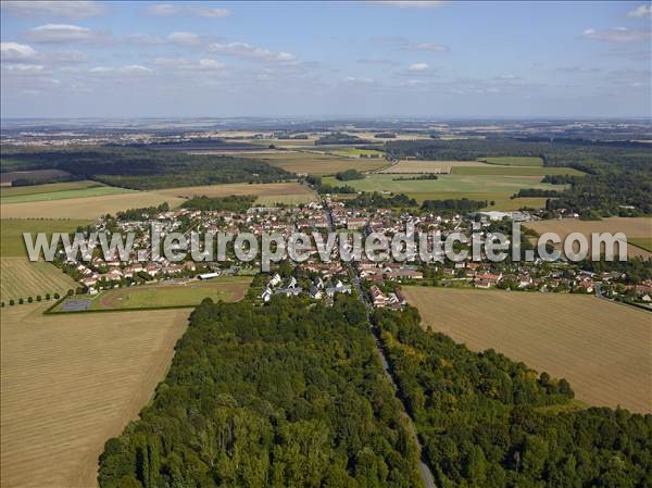 Photo aérienne de Villeneuve-le-Comte