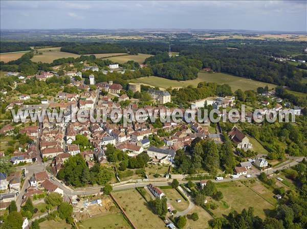 Photo aérienne de Saint-Sauveur-en-Puisaye