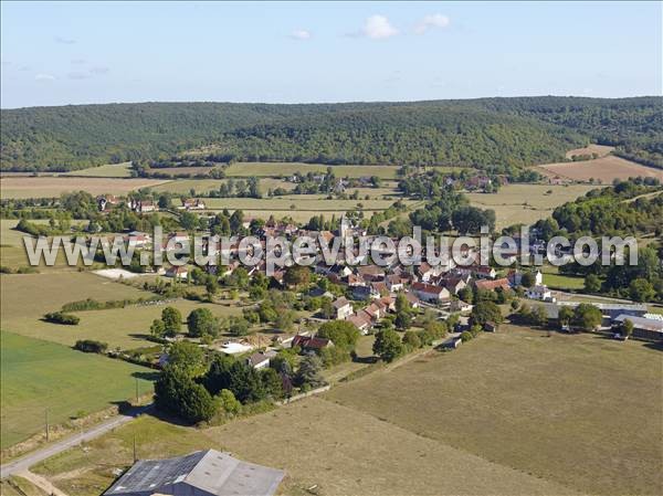 Photo a&eacute;rienne de Brinon-sur-Beuvron