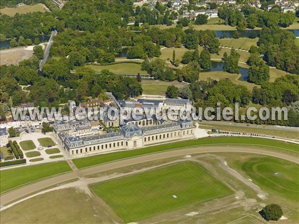 Photo aérienne de Chantilly