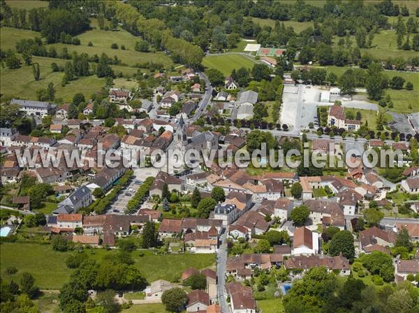 Photo aérienne de Tocane-Saint-Apre