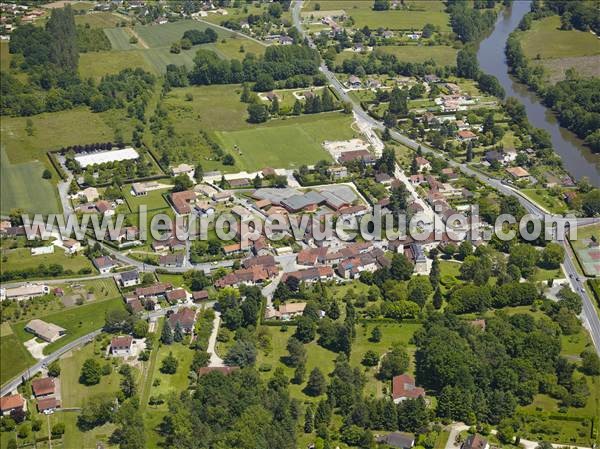 Photo aérienne de Annesse-et-Beaulieu