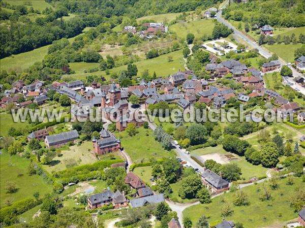 Photo aérienne de Collonges-la-Rouge