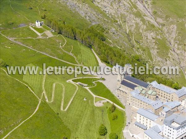 Photo aérienne de La Salette-Fallavaux