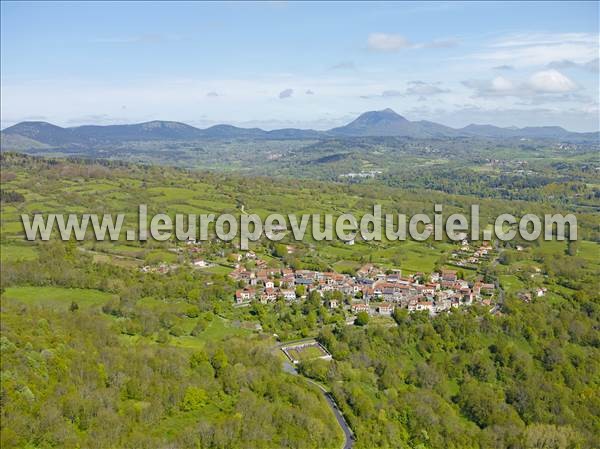 Photo aérienne de Saint-Genès-Champanelle