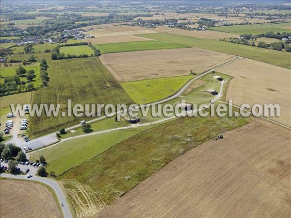 Photo aérienne de Longues-sur-Mer