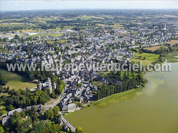 Photo aérienne de Combourg