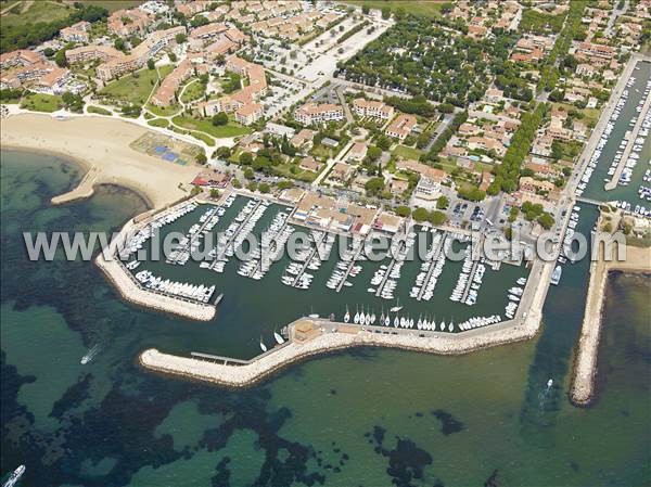 Photo aérienne de La Londe-les-Maures